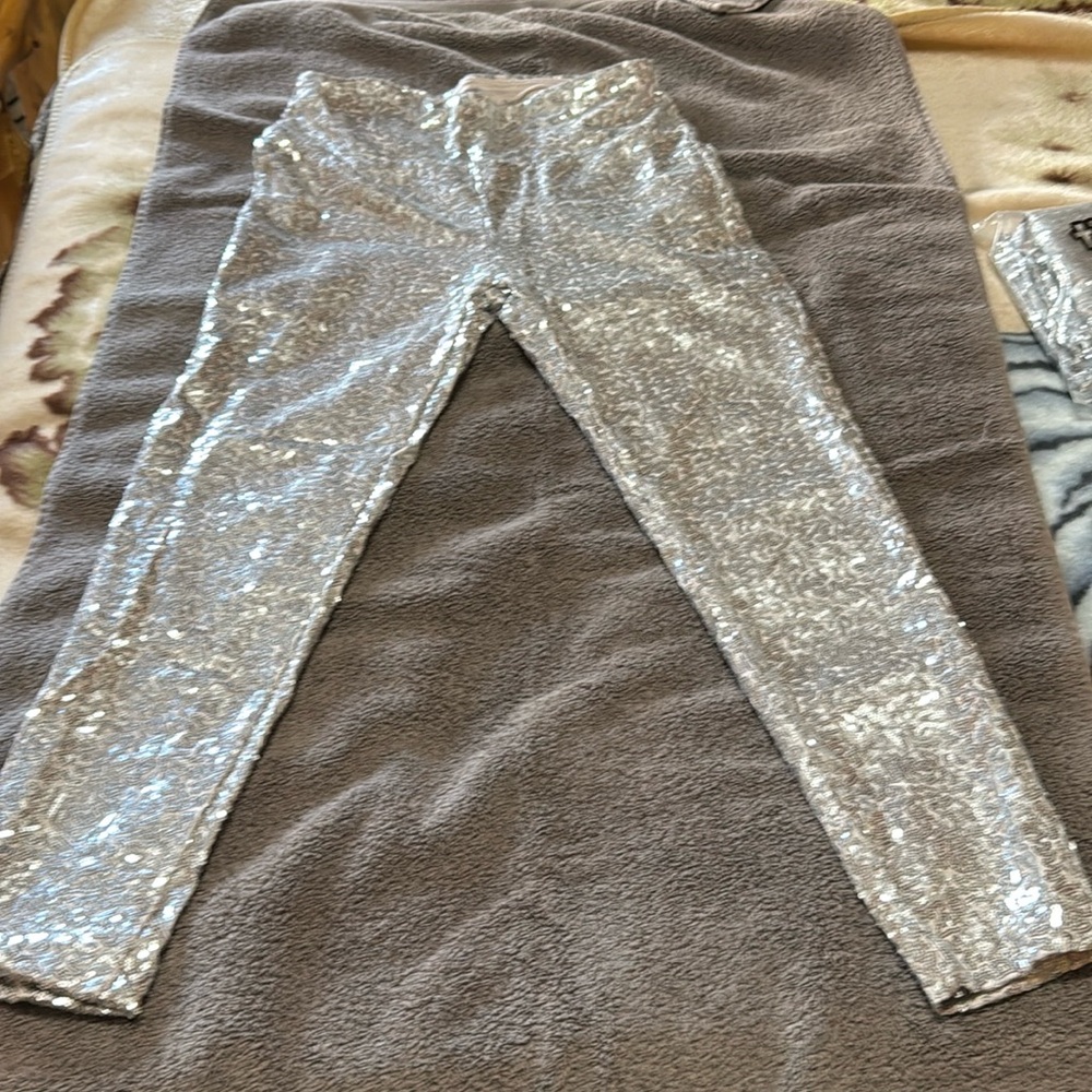 Ladies, silver sequin, high, waisted leggings size large in great condition